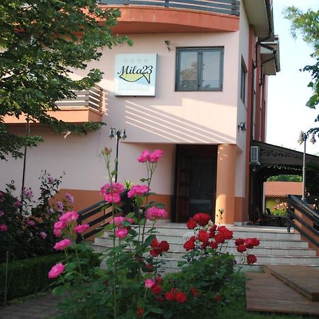 Vila Delta Travel - Mila 23 Mila Douăzeci şi Trei Exteriör bild