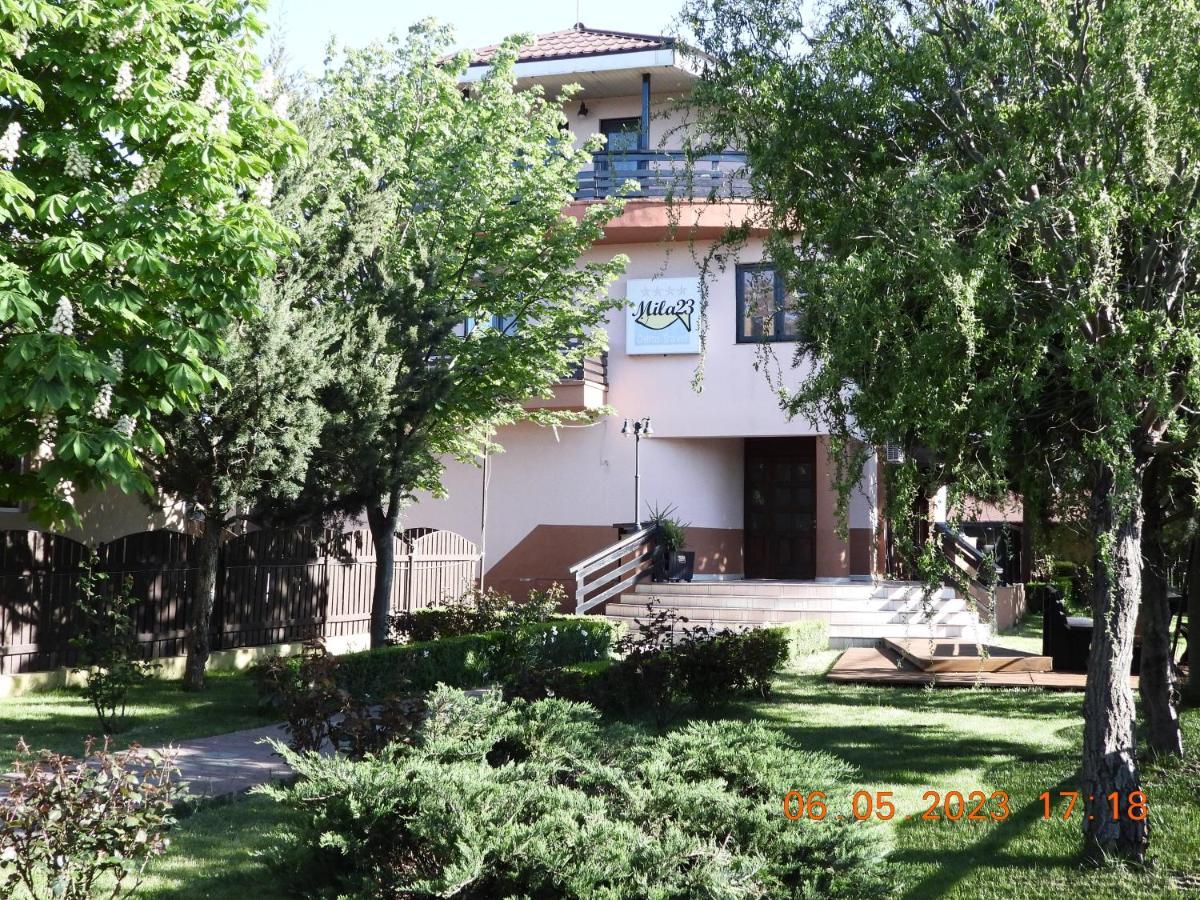 Vila Delta Travel - Mila 23 Mila Douăzeci şi Trei Exteriör bild